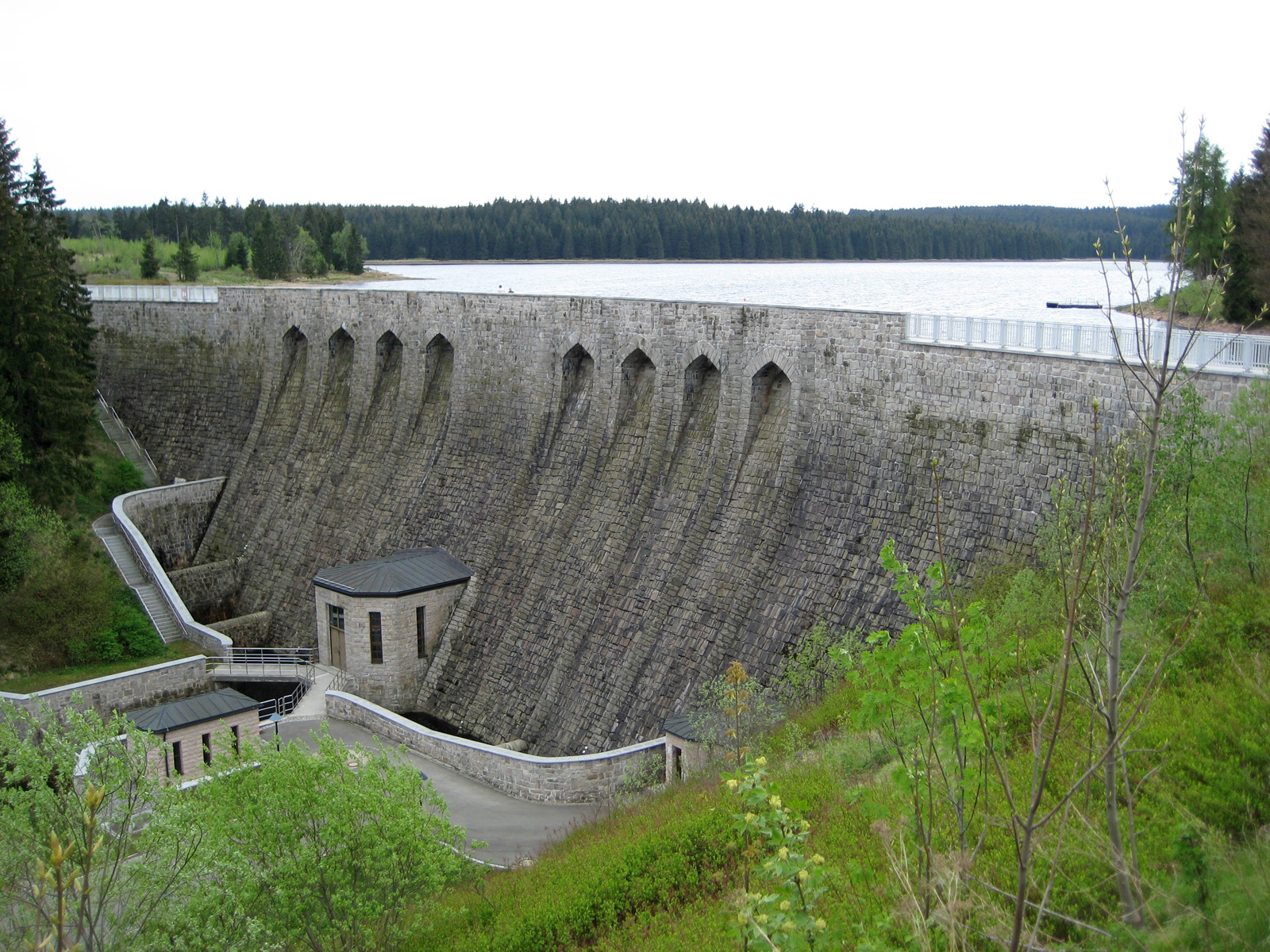Carlsfelder Talsperre